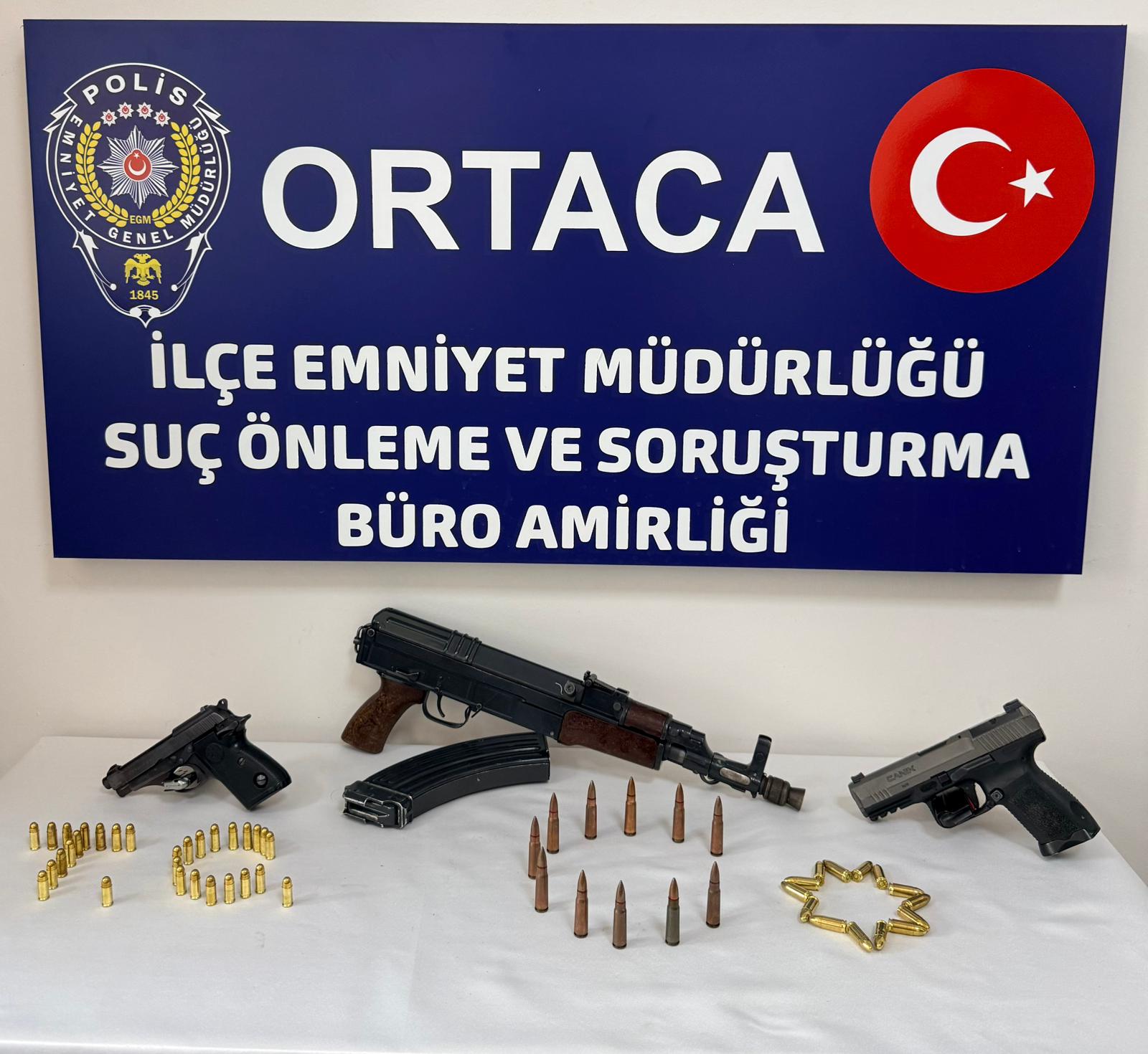 Ortaca’da çeşitli silahlar ele geçirildi